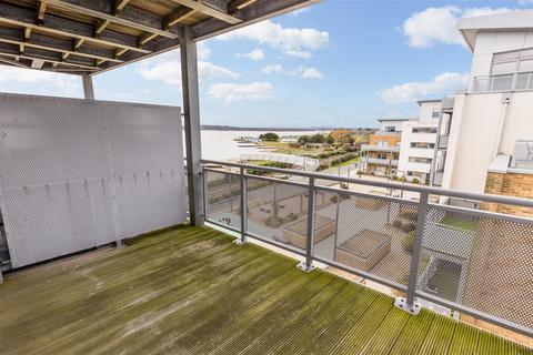 3 bedroom penthouse for sale, Stone Close, Poole