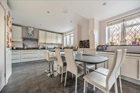 105 Wise Lane, London, NW7 2BD