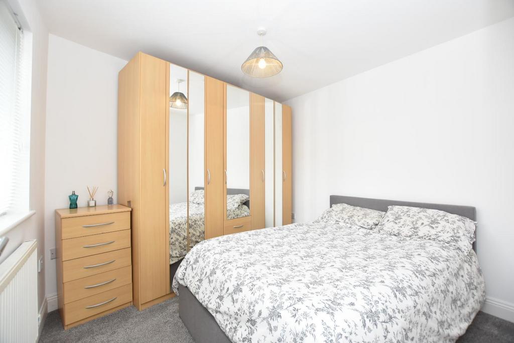 Bedroom.JPG