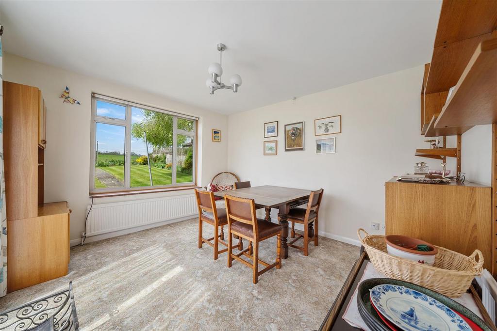 161 Chanctonbury Way N12 7 AE-No Watermark-11.jpg