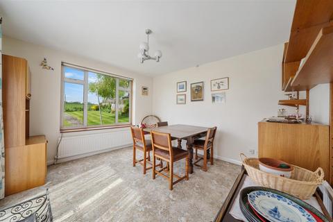 161 Chanctonbury Way, London, N12 7AE