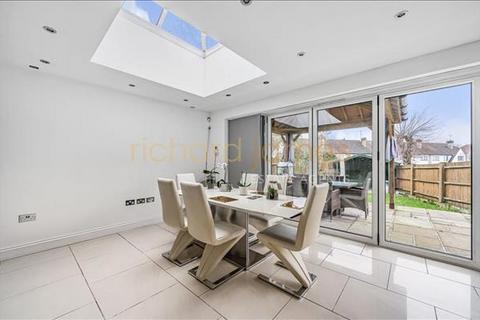5 bedroom semi-detached house for sale, Flower Lane, Mill Hill, London, NW7