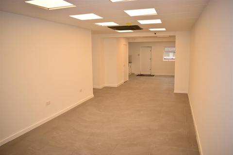 Property to rent, Chingford Mount Road, London