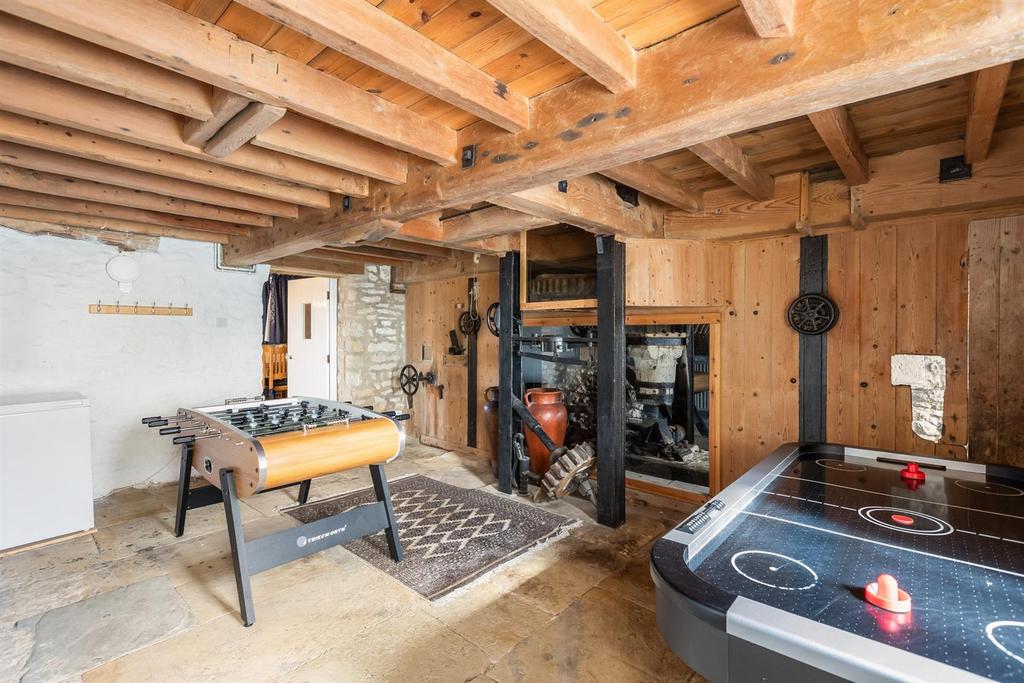 Games Room - view to wheelhouse