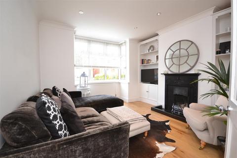 2 bedroom semi-detached house for sale, Kimpton Avenue, Brentwood
