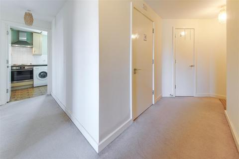 1 bedroom flat for sale, Station Road, London N22
