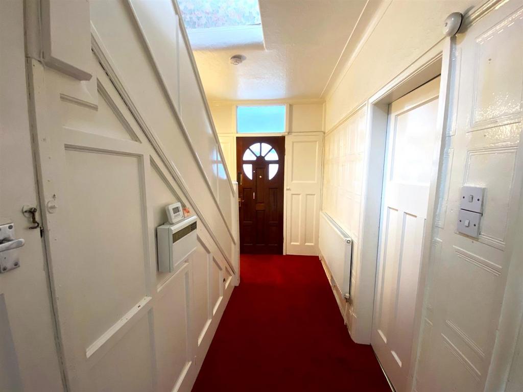 Hallway.jpg