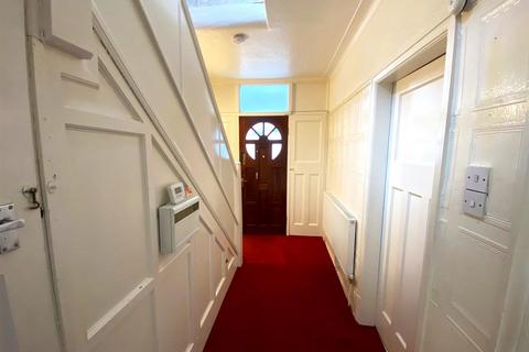 104 Broadoak Road, Ashton-under-lyne, OL6 8RS
