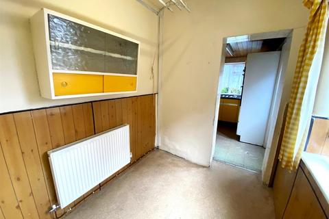 104 Broadoak Road, Ashton-under-lyne, OL6 8RS