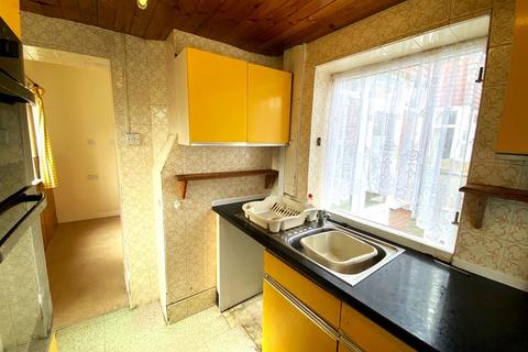 104 Broadoak Road, Ashton-under-lyne, OL6 8RS