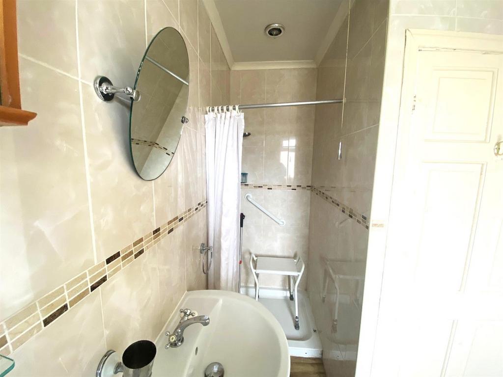Shower.jpg