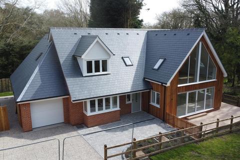 4 bedroom detached house for sale, Off Penny Royal Road, Danbury