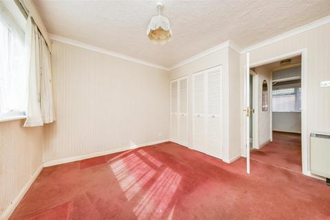 2 bedroom apartment for sale, Wellesley Road, Twickenham