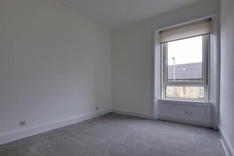 2 bedroom flat to rent, Woodside Street, Motherwell