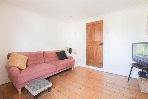 2 bedroom terraced house to rent, Castle Street, Saffron Walden CB10