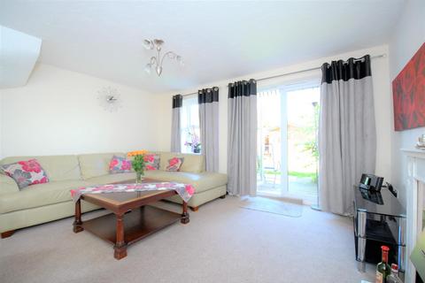 4 bedroom terraced house for sale, Palace Close, Cippenham