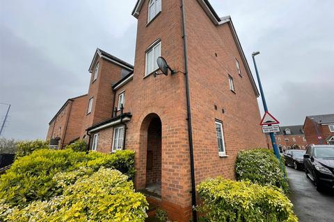 3 bedroom terraced house to rent, Jonah Drive, Tipton