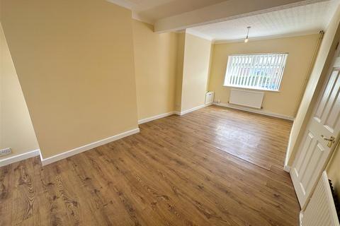 3 bedroom house for sale, Guys Road., Barry