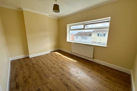2 Guys Road, Barry, CF63 3QA