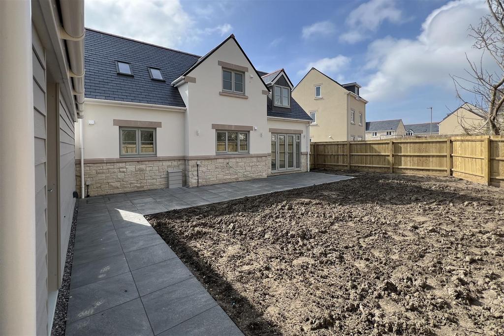 Plot 115 rear.jpg
