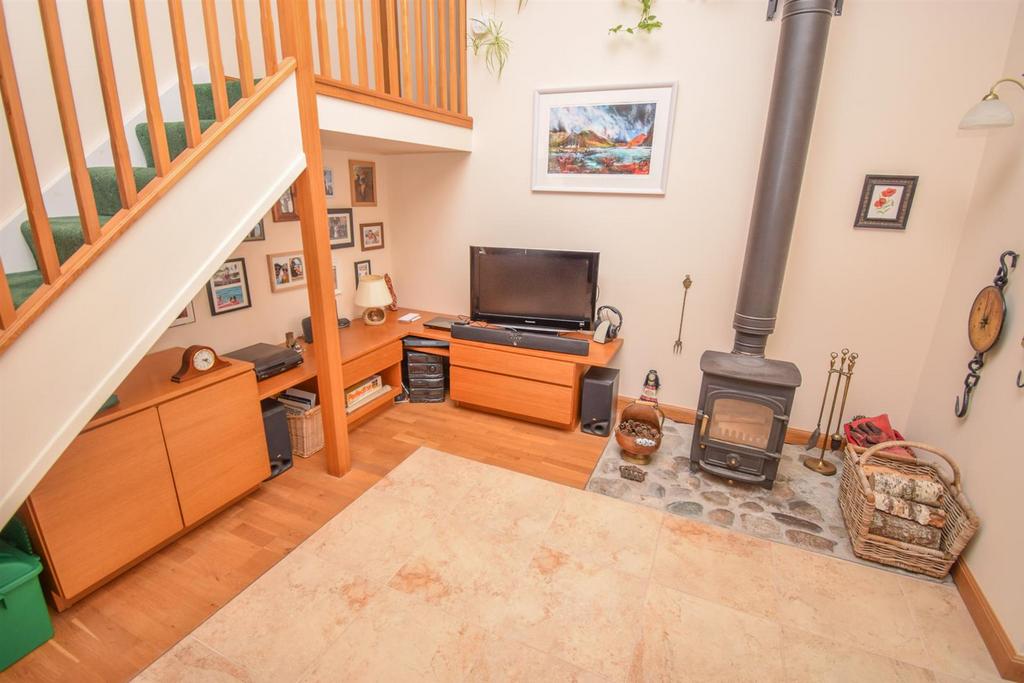 LOUNGE AREA-2.jpg