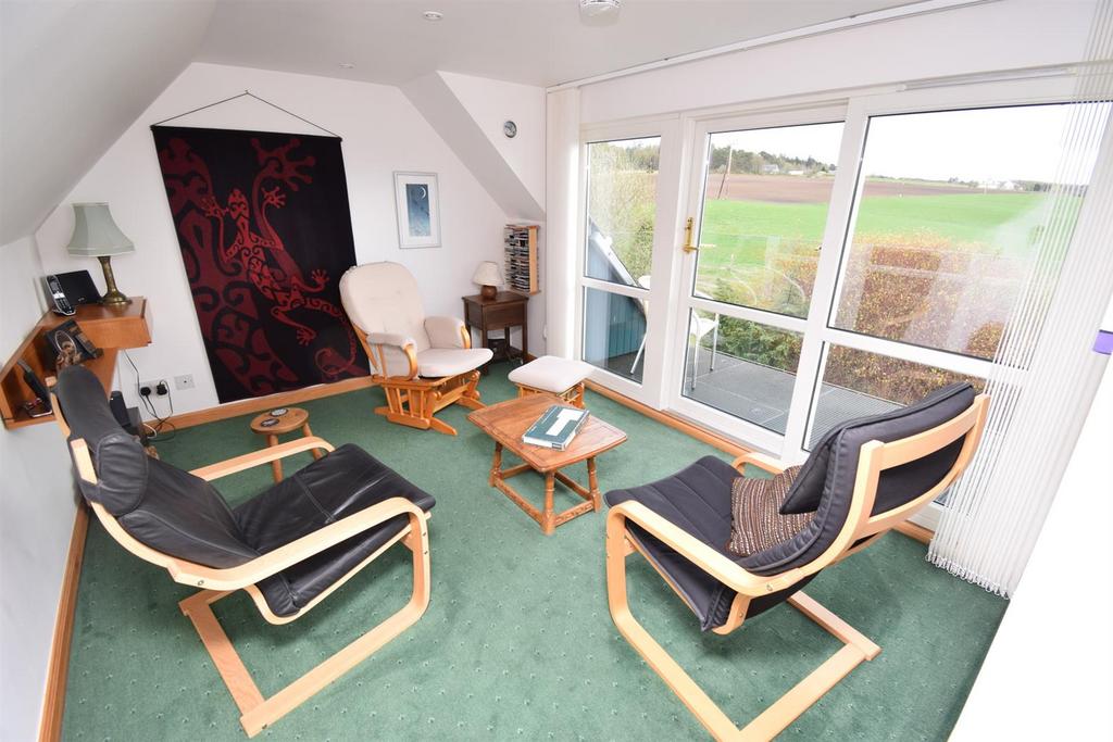 SUN ROOM-2.jpg