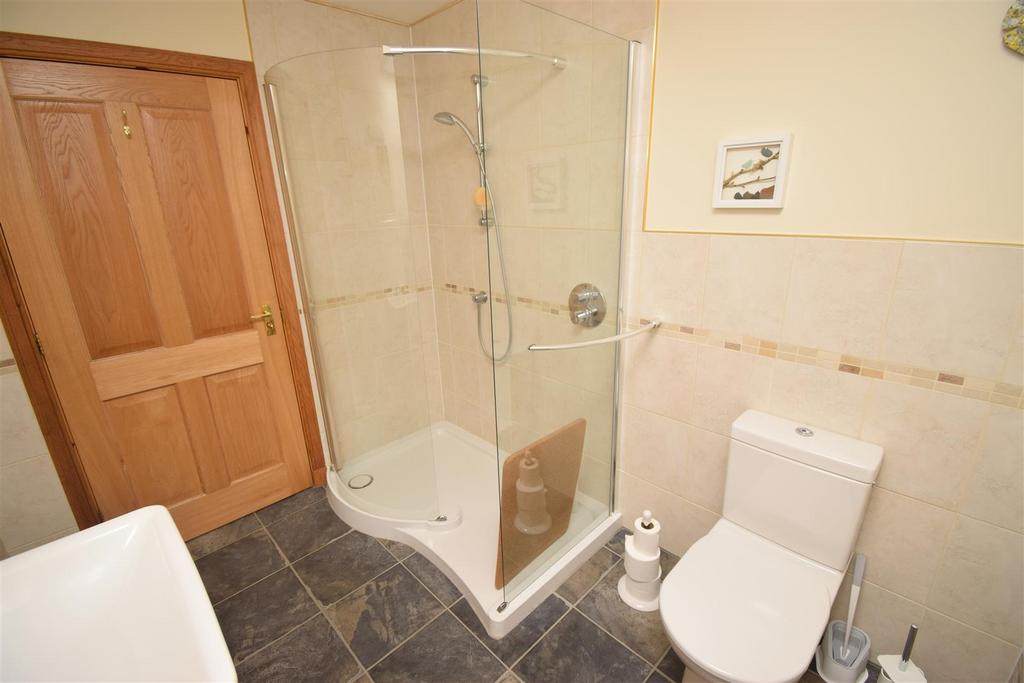 Shower room (2).jpg
