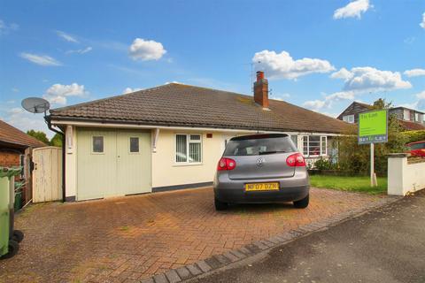 2 bedroom detached bungalow to rent, Elizabeth Drive, Oadby, Leicester