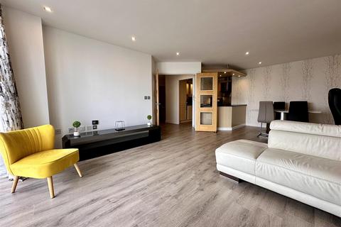 2 bedroom apartment for sale, Imperial Point, The Quays, Salford