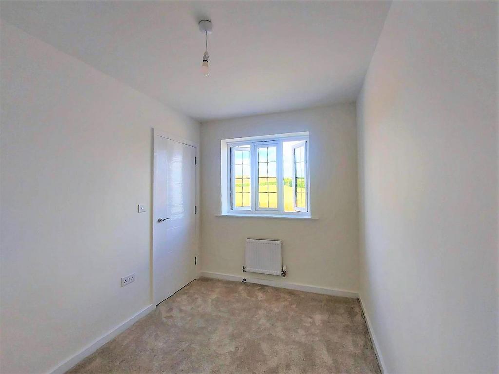 11. bedroom 3.jpg