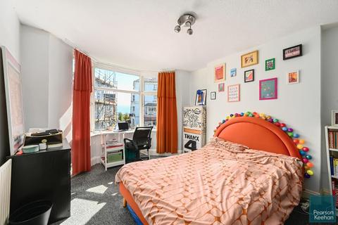 1 bedroom flat for sale, Montpelier Crescent, Brighton