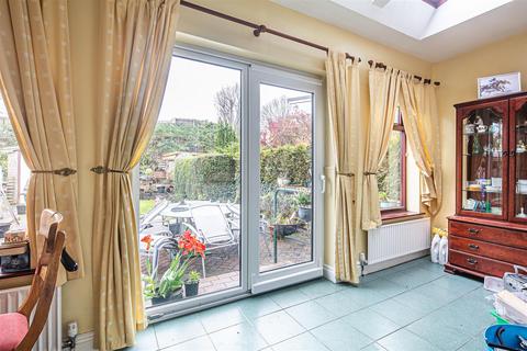 3 bedroom semi-detached house for sale, 207 Lydgate Lane, Crosspool, S10 5FQ