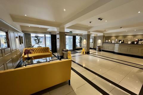 Studio for sale, Chelsea Cloisters, Sloane Avenue, London SW3