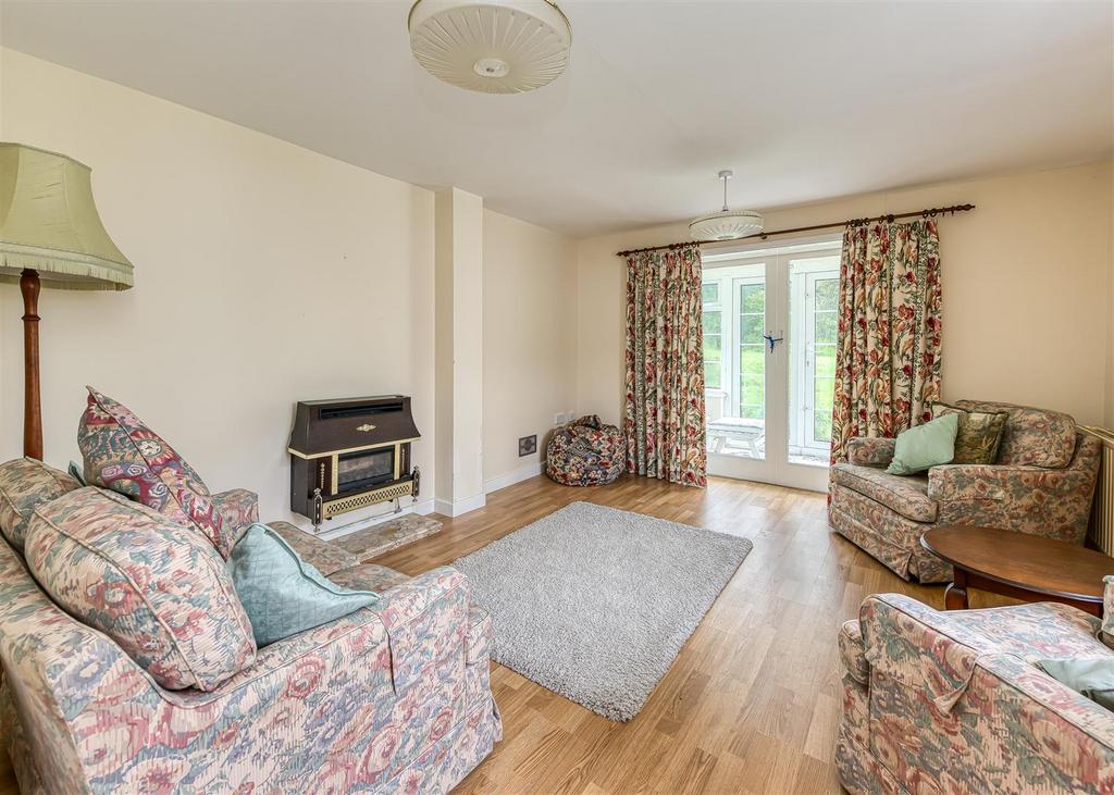32 Church Hill-annex sitting room.jpg