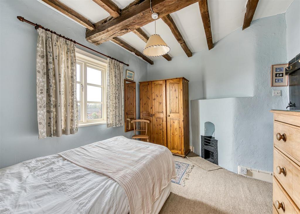 32 Church Hill-bed3.jpg