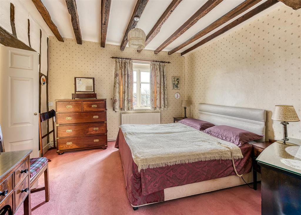 32 Church Hill-bed1.jpg