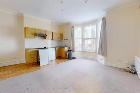 59 Stackpool Road, Bristol, BS3 1NL