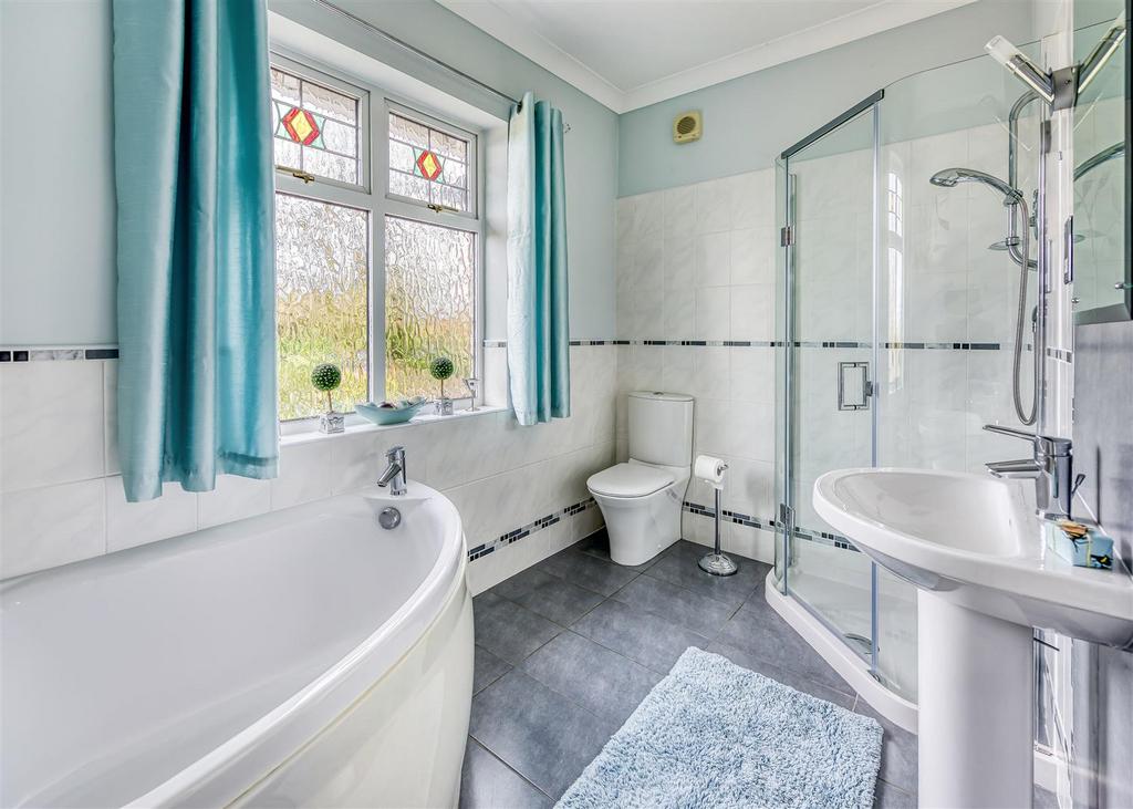 11 Catholic Lane-bathroom.jpg