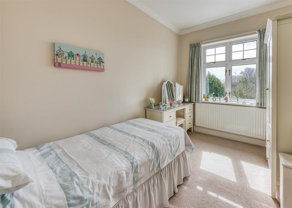 11 Catholic Lane-bed4.jpg