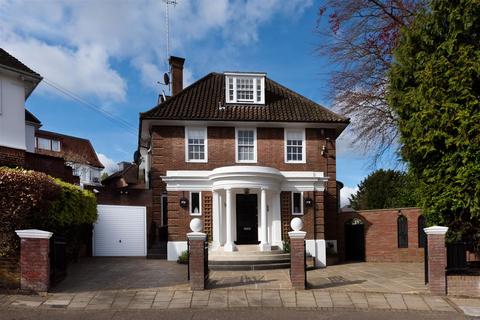 8 bedroom house for sale, West Heath Close, Hampstead, NW3