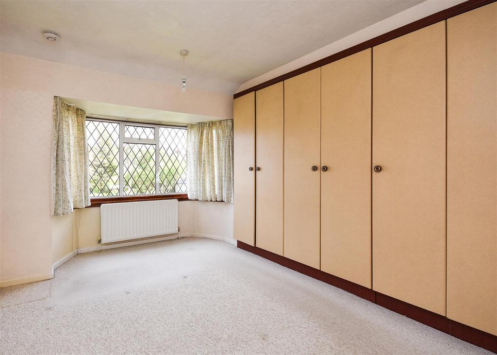 123 Wombourne Park - Bedroom 1.jpg