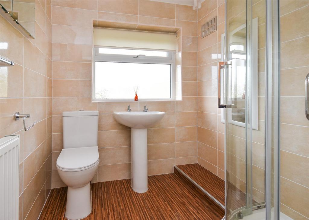 123 Wombourne Park - Shower Room (2).jpg