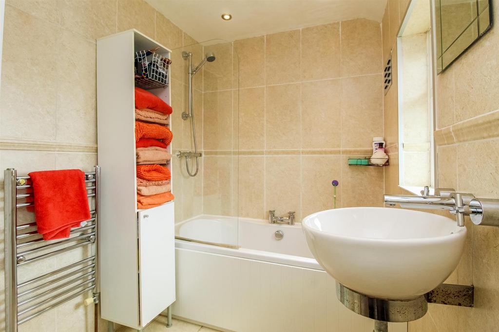 Bathroom/w.c.
