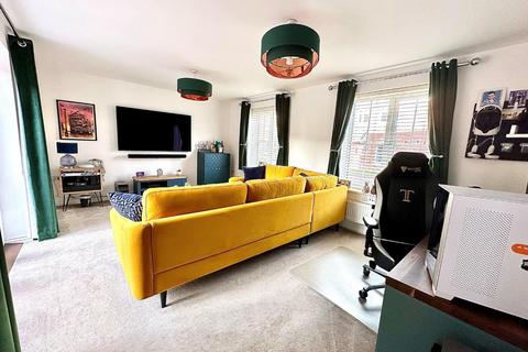 213 Damselfly Road, Northampton, NN4 9EY