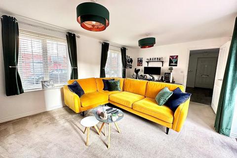 213 Damselfly Road, Northampton, NN4 9EY