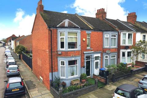 Northampton - 4 bedroom terraced house for sale