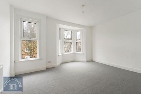 3 Leslie Road, London, E11 4HF