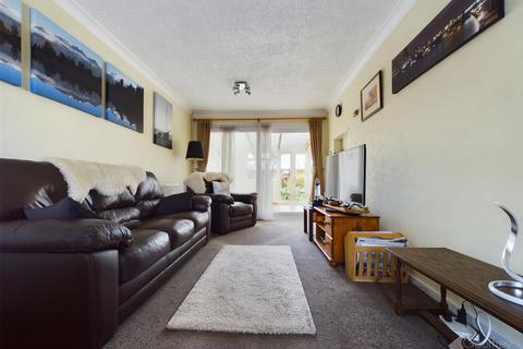 24 Angle Ways, Stevenage, SG2 9AW