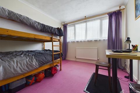 24 Angle Ways, Stevenage, SG2 9AW