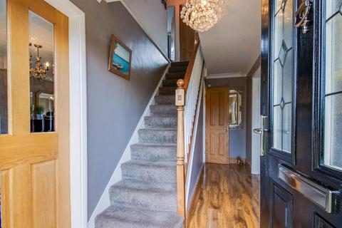 12 Glenfields, Netherton, Wakefield, WF4 4SH